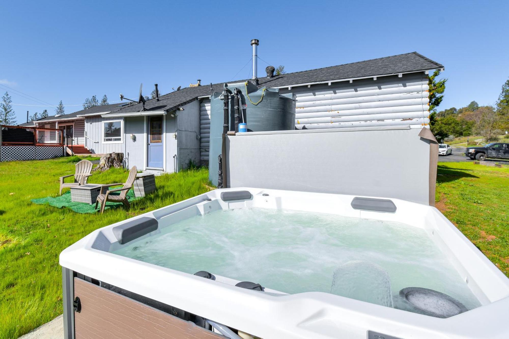 Waterfront Mariposa Hideaway Hot Tub And Mtn Views! Villa Eksteriør billede